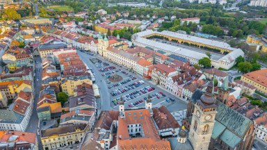 Prodej historického činžovního domu přímo na Velkém náměstí v Hradci Králové 