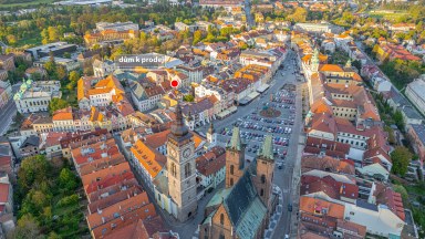 Prodej historického činžovního domu přímo na Velkém náměstí v Hradci Králové 