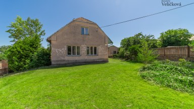 Prodej pozemku k výstavbě nového rodinného domu v Bukovině u Hradce Králové