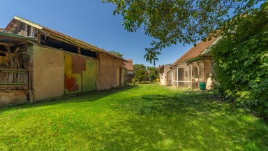 Prodej pozemku k výstavbě nového rodinného domu v Bukovině u Hradce Králové