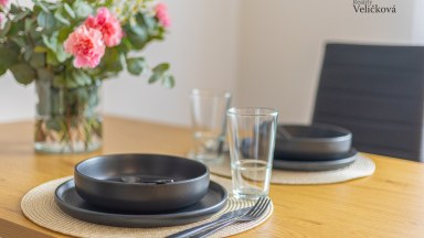 Vkusně zrekonstruovaný byt 3+kk v centru města Hradce Králové s možností využívání zahrady ve dvoře