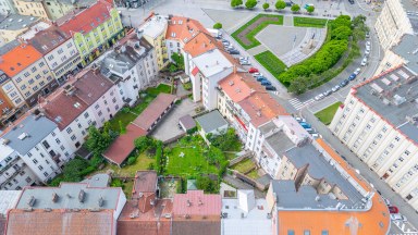 Vkusně zrekonstruovaný byt 3+kk v centru města Hradce Králové s možností využívání zahrady ve dvoře