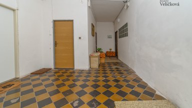 Prodej historického činžovního domu v úpatí krkonošského národního parku 