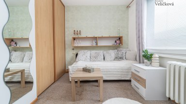 Prodej částečně zrekonstruovaného bytu 2+kk v Hradci Králové na Moravském Př. - ul. Fričova