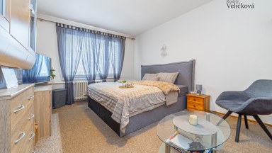 Prodej částečně zrekonstruovaného bytu 2+kk v Hradci Králové na Moravském Př. - ul. Fričova