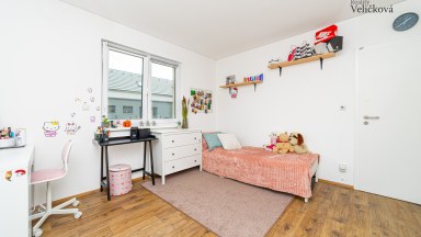 Prodej útulné novostavby rodinného domu 5+kk v obci Krakovany