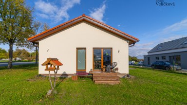 Prodej útulné novostavby rodinného domu 5+kk v obci Krakovany