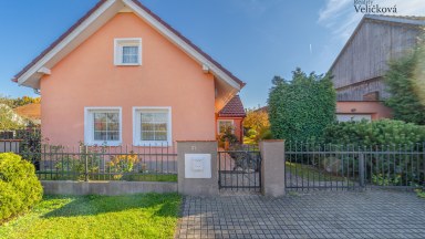 Prodej útulného rodinného domu 93 m2 k trvalému bydlení i rekreaci, s pozemkem 386 m2, Stará Skřeněř