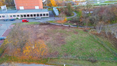 Pronájem víceúčelového komerčního pozemku – Hradec Králové