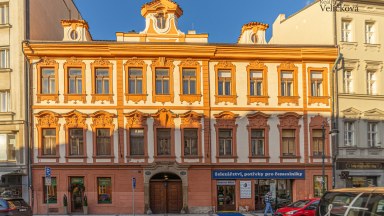 Prodej exkluzivního atypického mezonetu o výměře 170 m² v historickém srdci Prahy – ulice Dlouhá