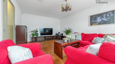 Prodej nádherného bytu 4+kk/3+1 o celkové výměře 129 m2 v Praze - Kunraticích - ul. U Zeleného ptáka