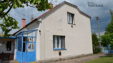 Prodej prostorného domu 5+1 v klidném místě poblíž centra Hradce Králové