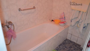 Prodej prostorného domu 5+1 v klidném místě poblíž centra Hradce Králové