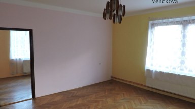 Prodej světlého bytu 3+1 v Hořicích